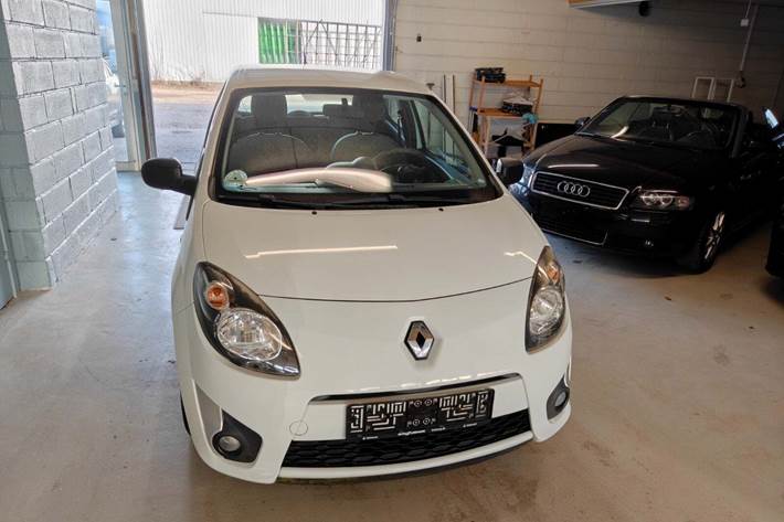 Gul Renault Twingo fra 2011