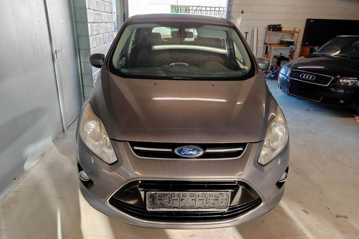 Gul Ford C-MAX fra 2012