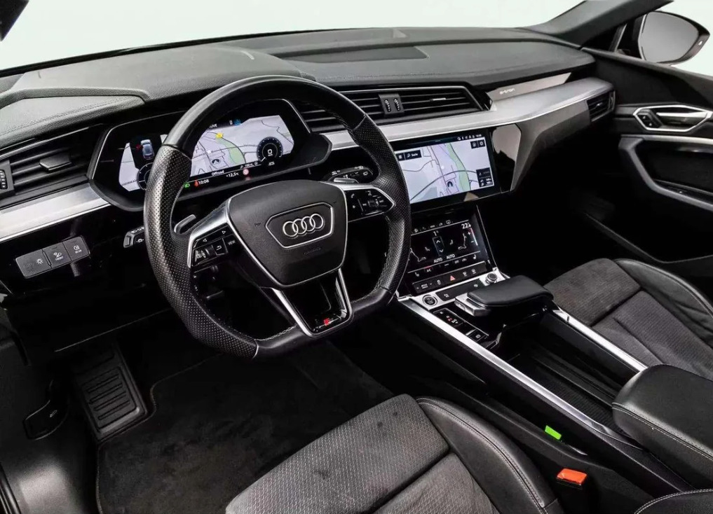 undefined Audi e-tron fra 2020