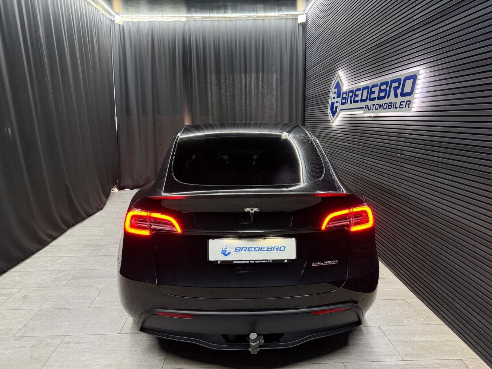Tesla Model Y Performance AWD