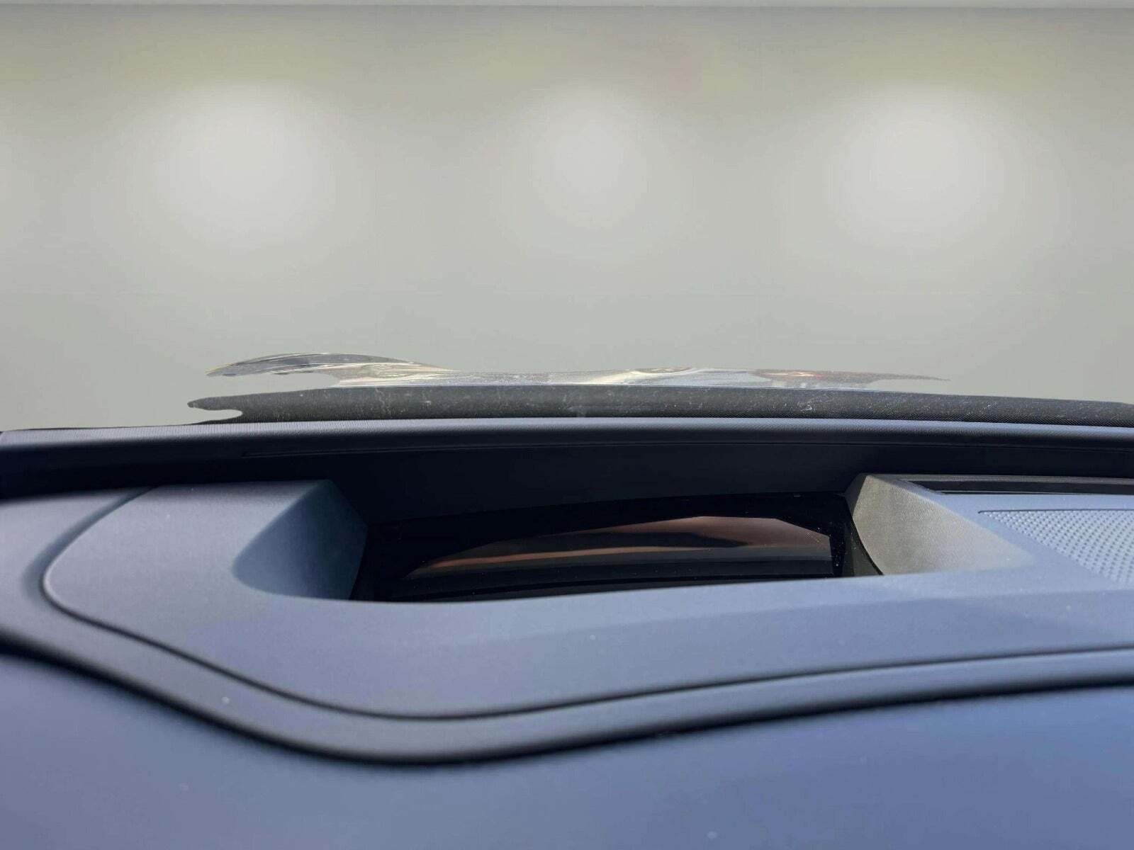 Blå Cupra Tavascan fra 2024