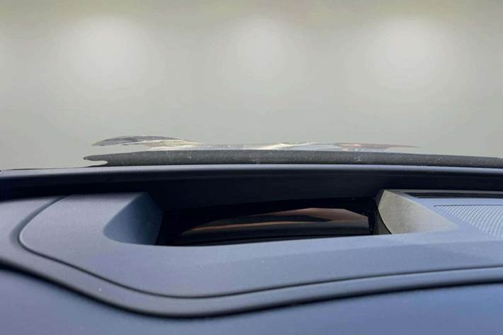 Blå Cupra Tavascan fra 2024