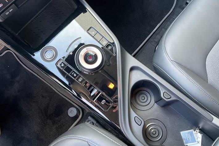 Sort Kia Niro fra 2022