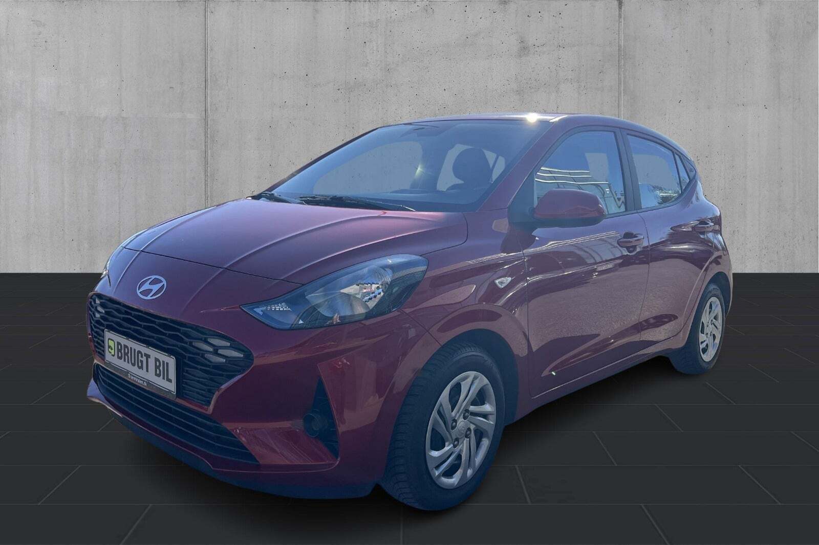 Rød Hyundai i10 fra 2025