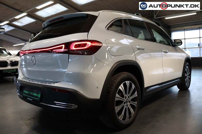Hvid Mercedes EQA250 fra 2023