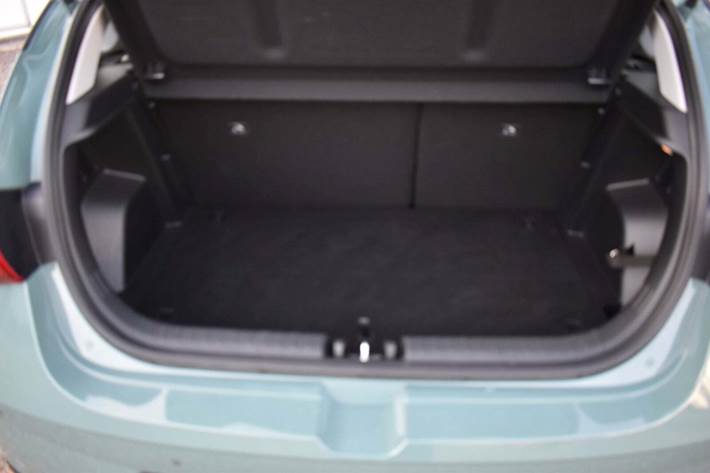 Grøn Hyundai i20 fra 2023