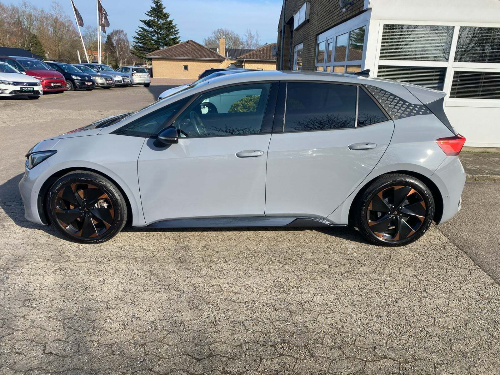 Grå Cupra Born fra 2022
