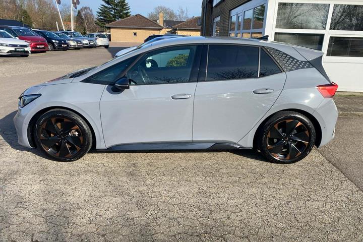 Grå Cupra Born fra 2022