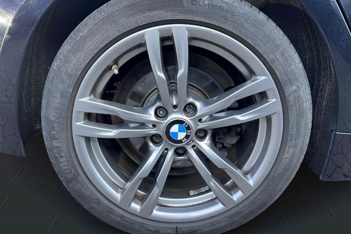 Sort BMW 420i fra 2019