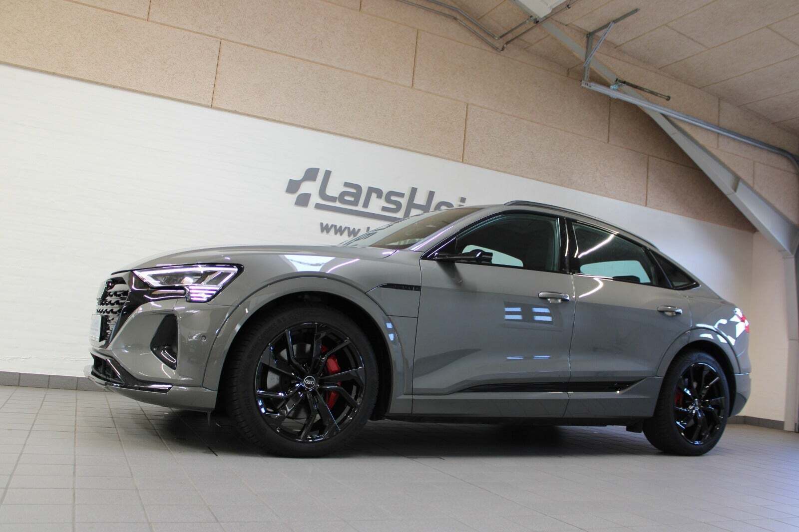 Audi Q8 e-tron 55 S-line Sportback quattro