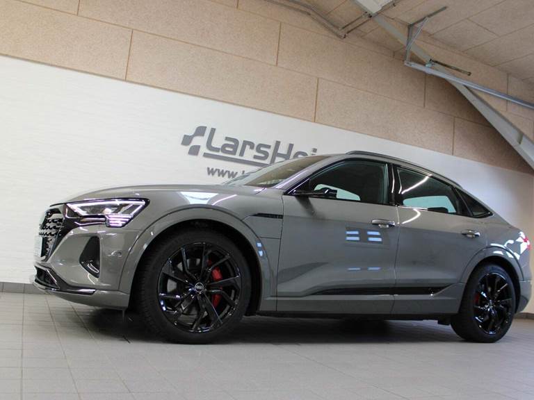 Audi Q8 e-tron 55 S-line Sportback quattro