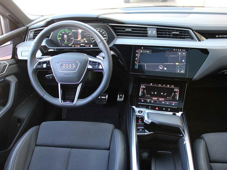 Audi Q8 e-tron 55 S-line Sportback quattro