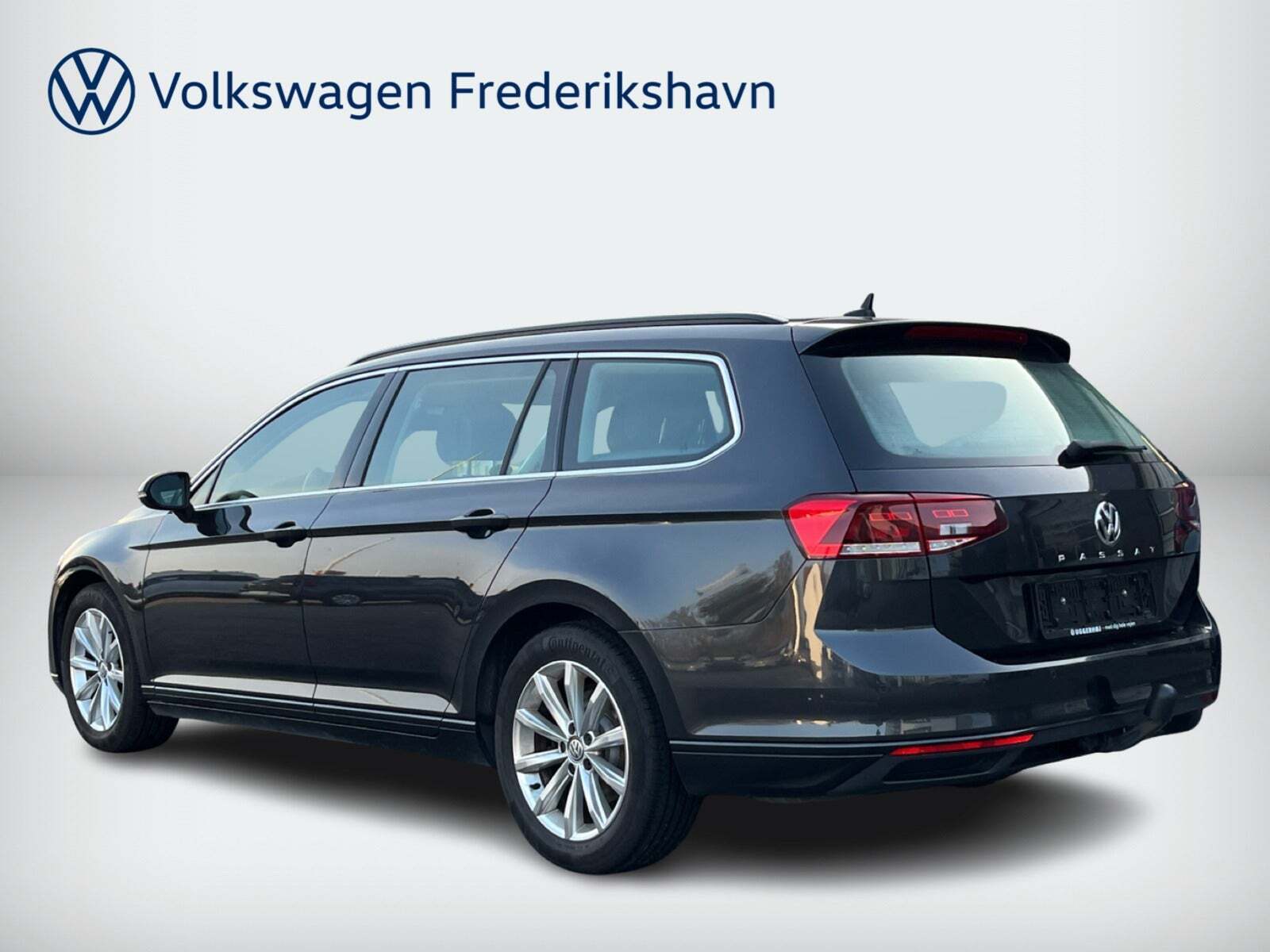 Sort VW Passat fra 2020