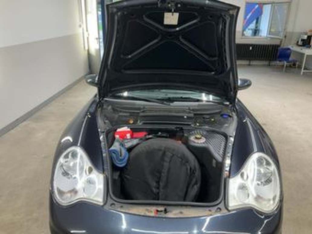 Blå Porsche 911 fra 2005