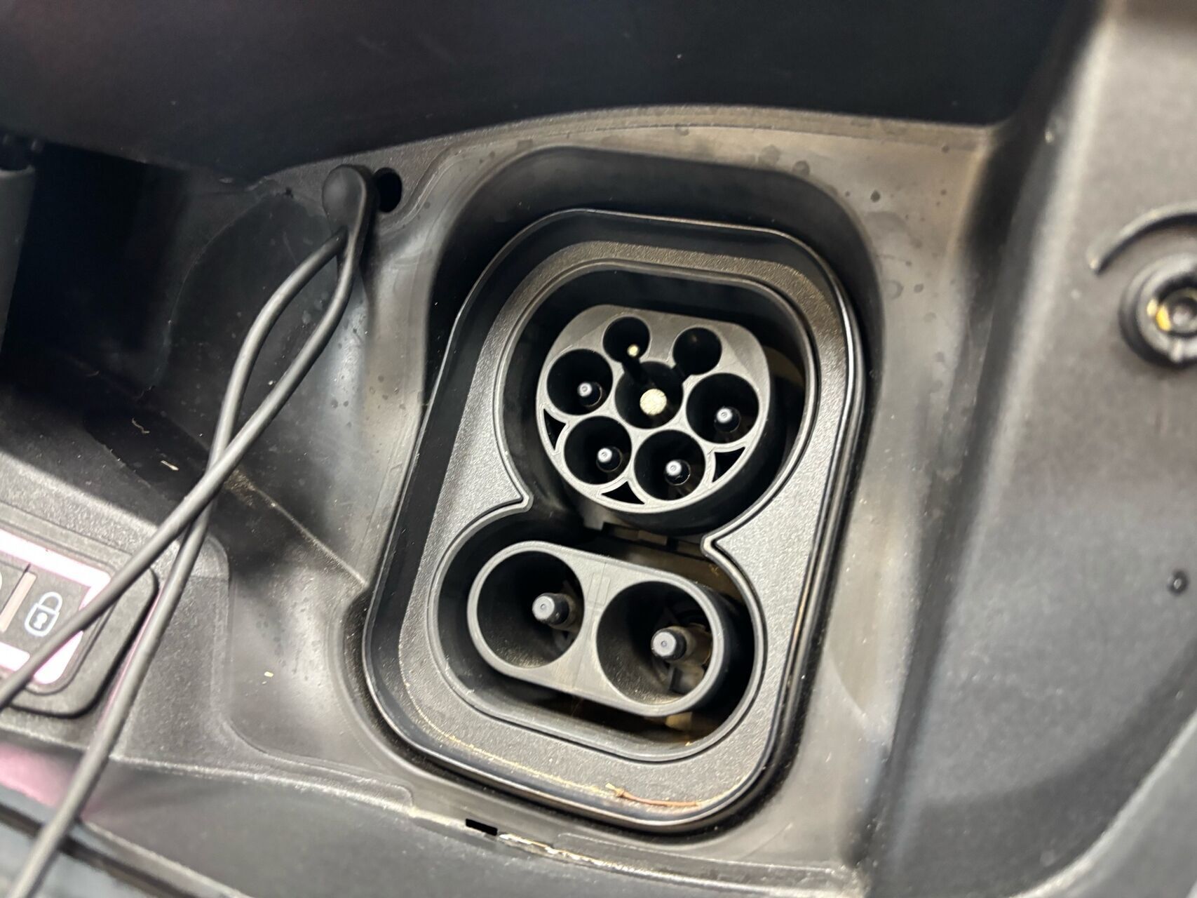 Sort Jeep Avenger fra 2023