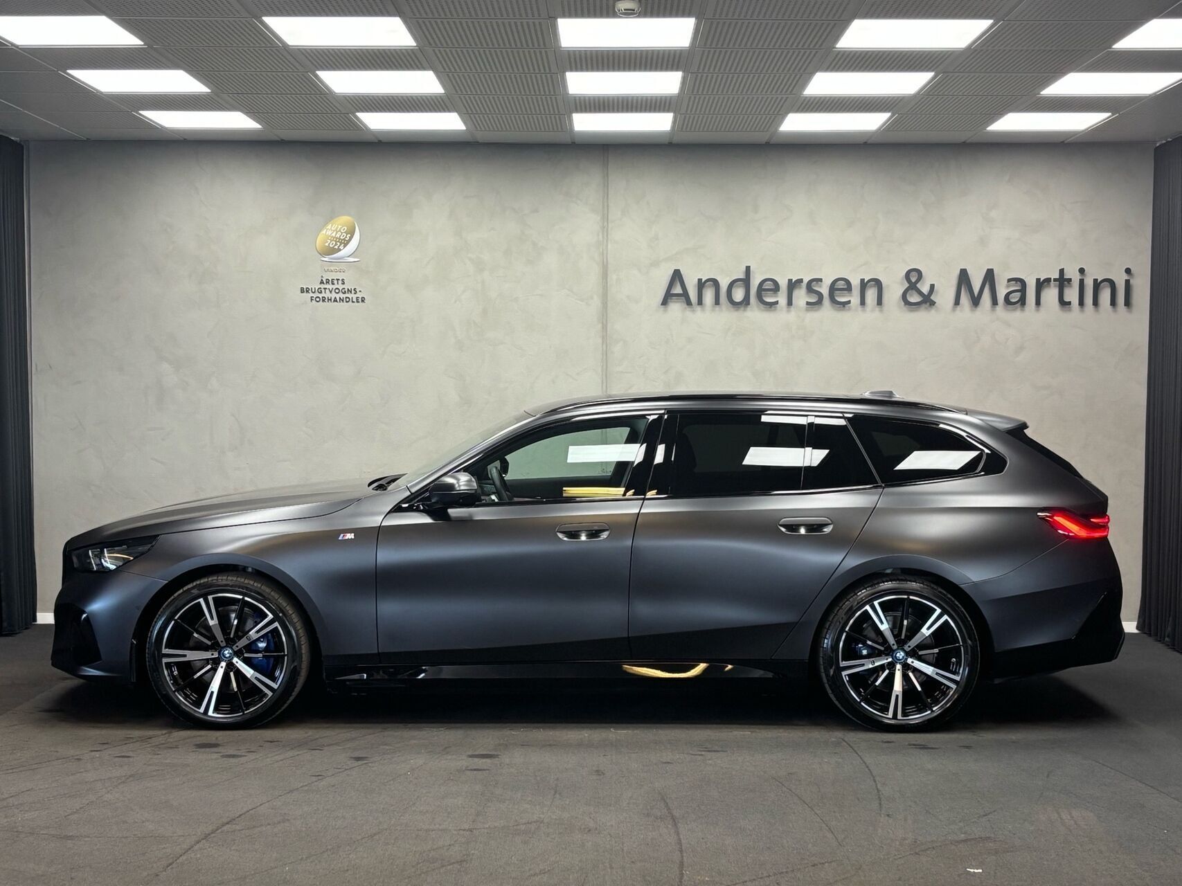 BMW i5 eDrive40 Touring EL M-sport Pro 340HK Stc Aut.