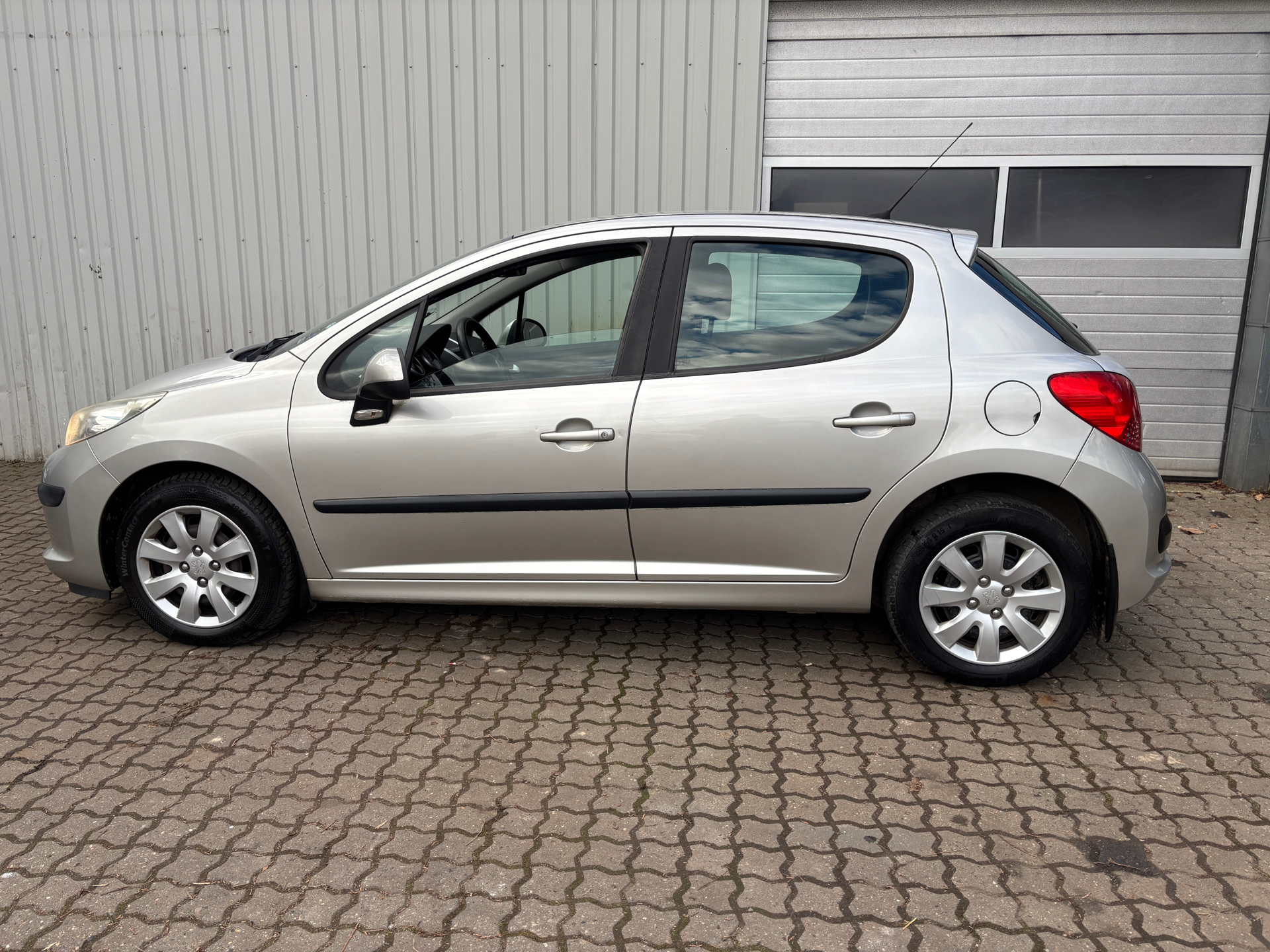 Peugeot 207 1,4 XR Plus 88HK 3d