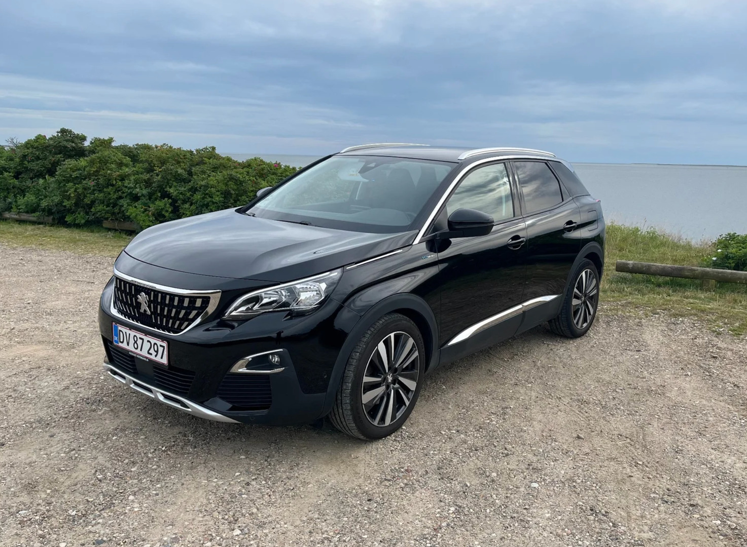 Peugeot 3008 1,6 Hybrid Allure Limited EAT8