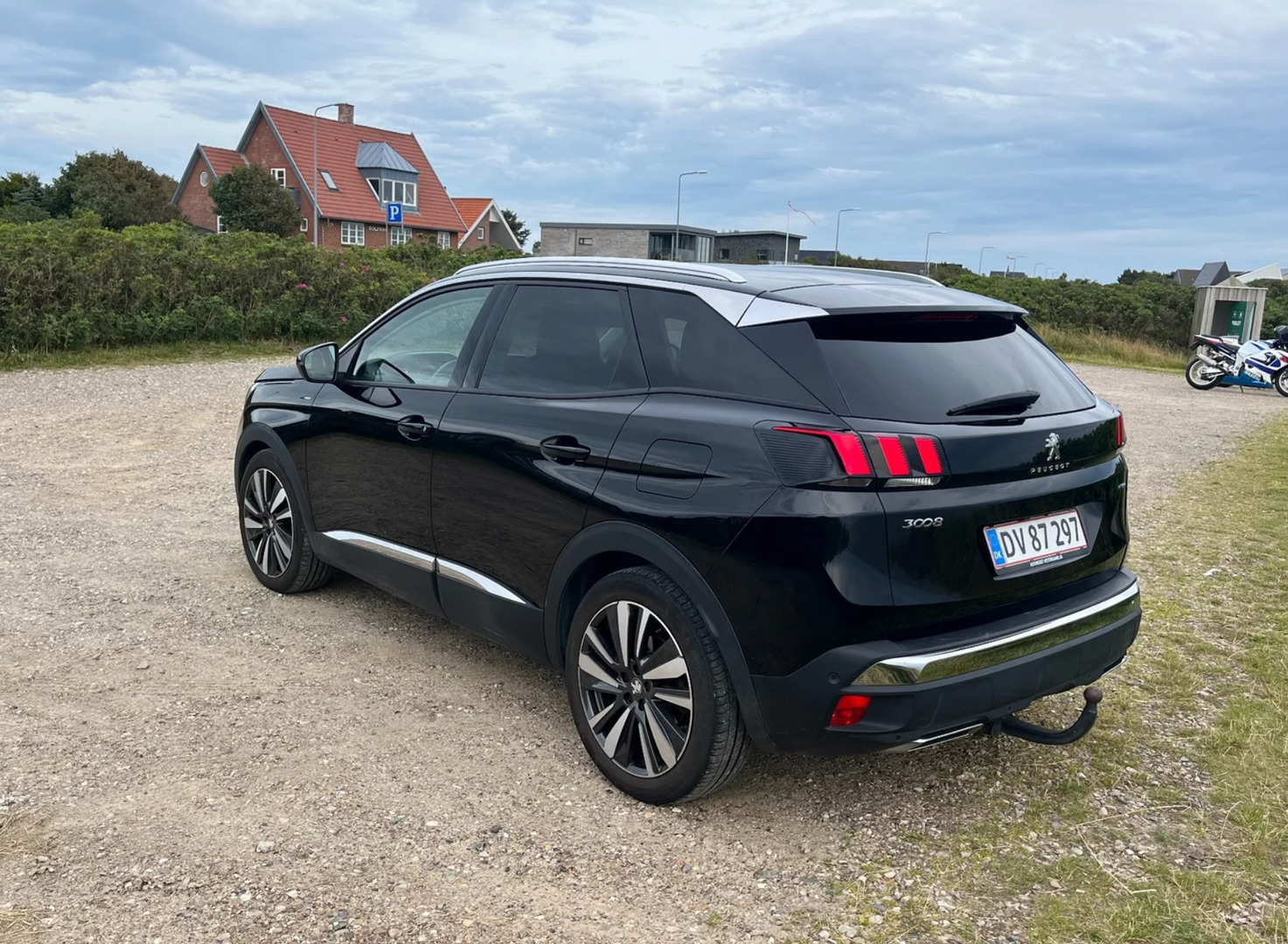 Peugeot 3008 1,6 Hybrid Allure Limited EAT8