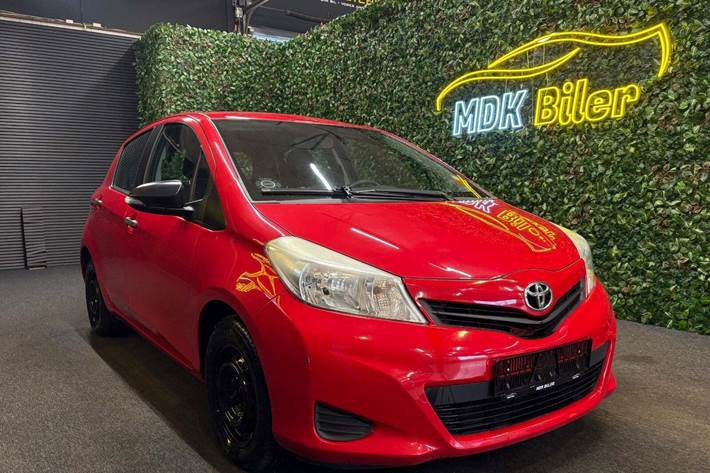 undefined Toyota Yaris fra 2011 set udefra
