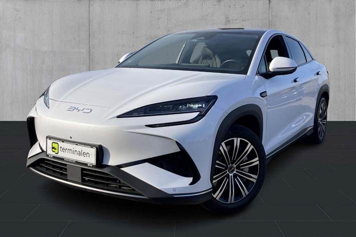 Hvid BYD Sealion 7 fra 2024 set udefra