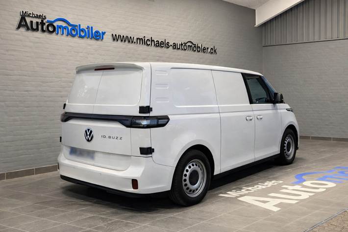 Hvid VW ID.Buzz fra 2024