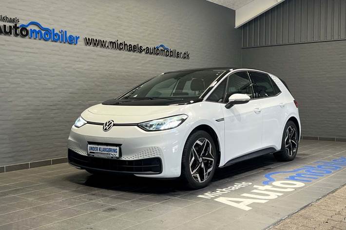 Hvid VW ID.3 fra 2023 set udefra