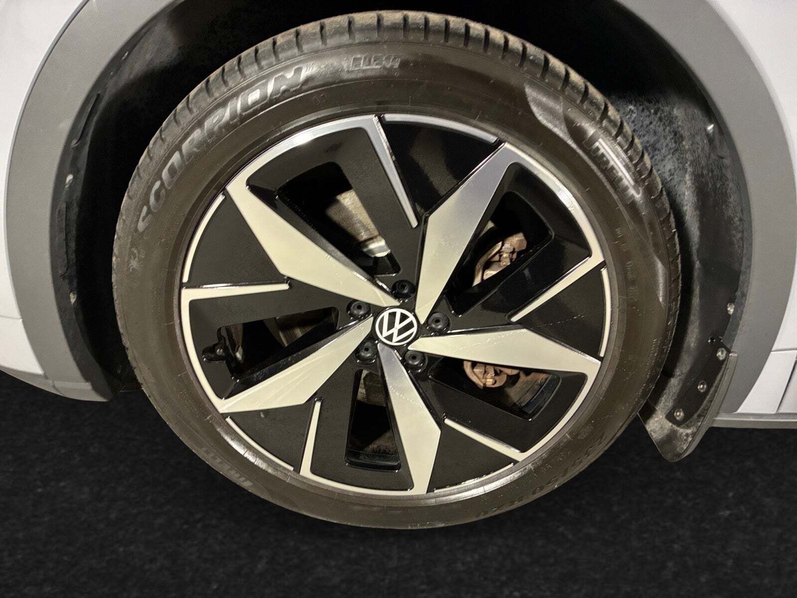 Grå VW ID.5 fra 2022