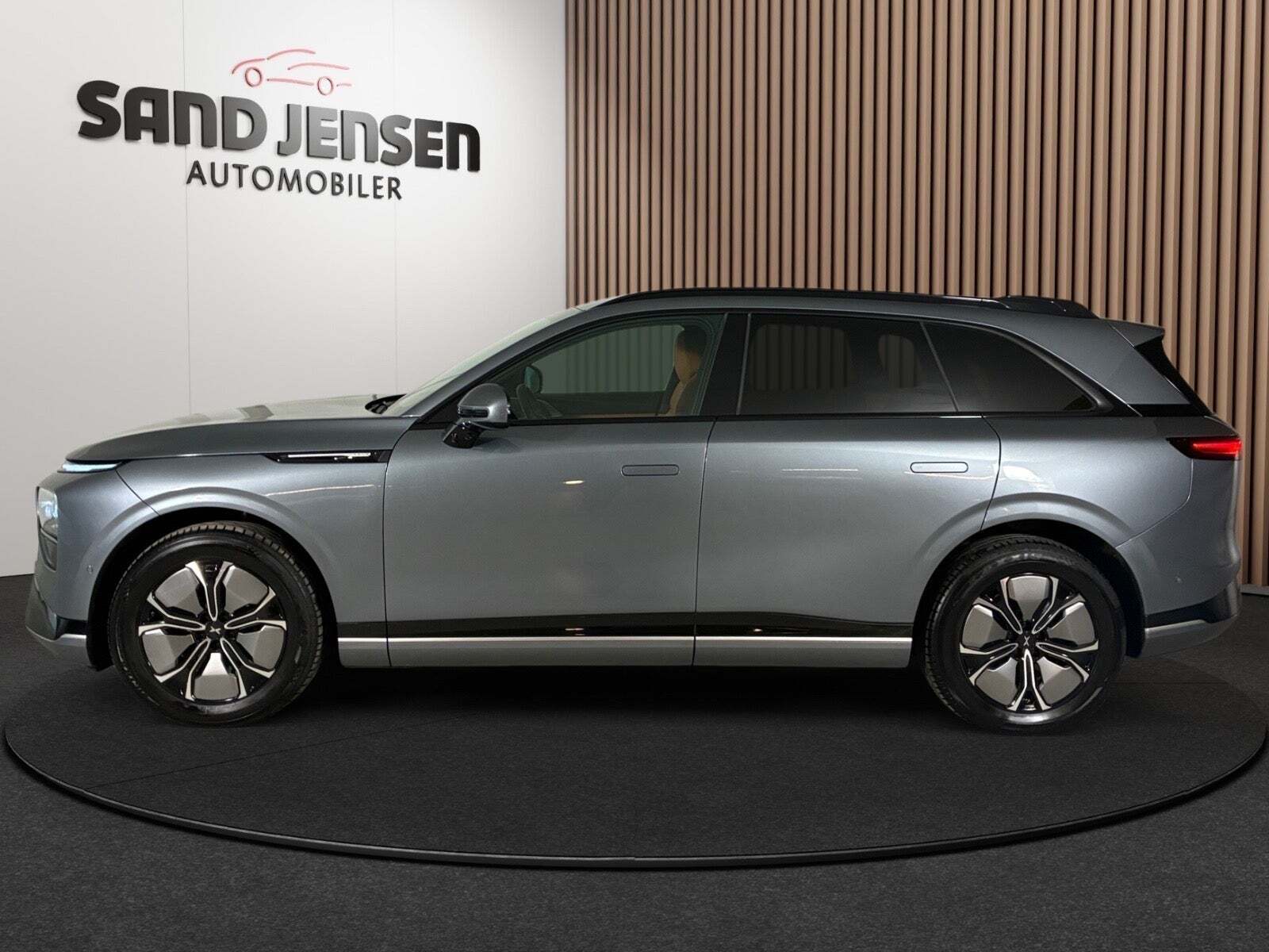 Xpeng G9 Standard Range