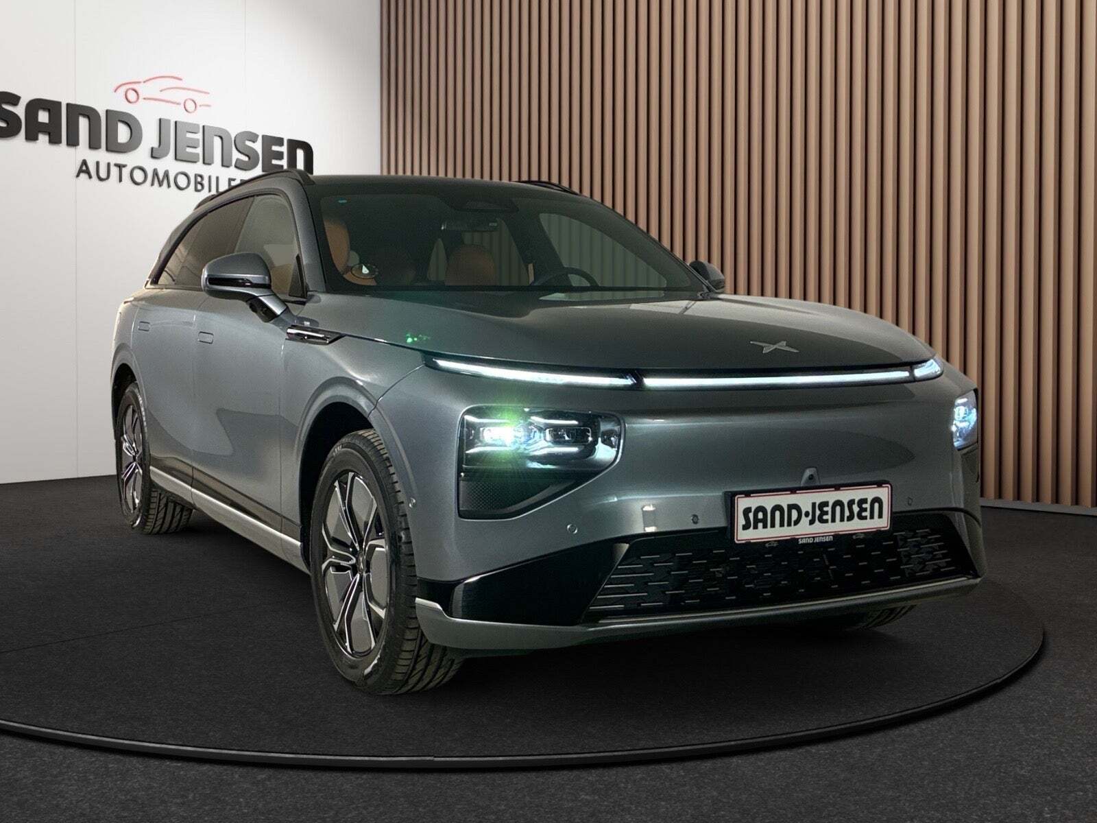 Xpeng G9 Standard Range