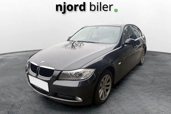 undefined BMW 320i fra 2007 set udefra