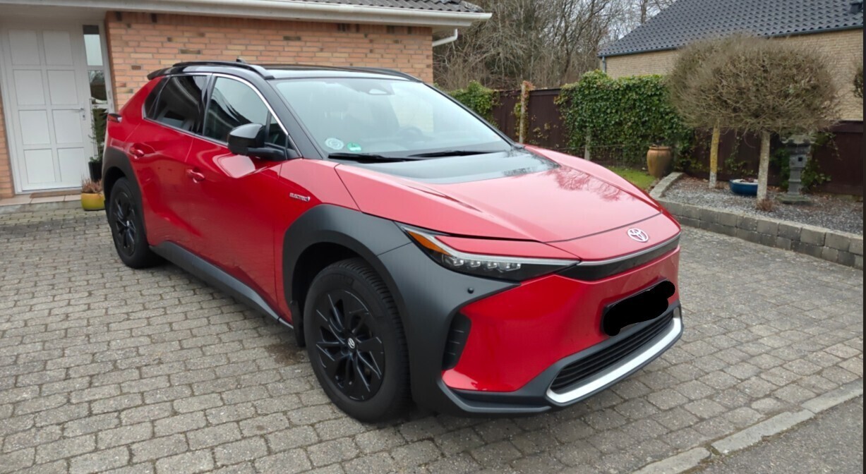 Toyota bZ4X SUV 160 kW (218 hk) aut. gear