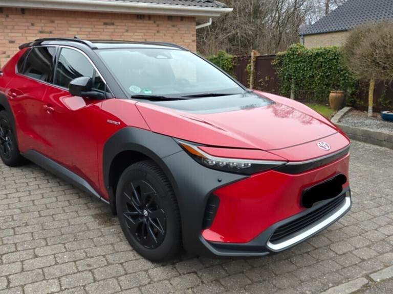 Toyota bZ4X SUV 160 kW (218 hk) aut. gear