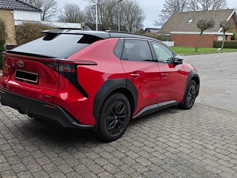 Toyota bZ4X SUV 160 kW (218 hk) aut. gear