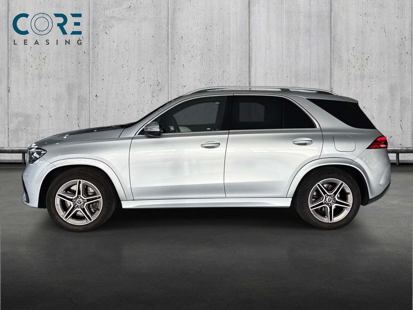 Sølv Mercedes GLE350 de fra 2024