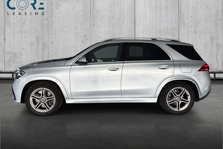 Sølv Mercedes GLE350 de fra 2024