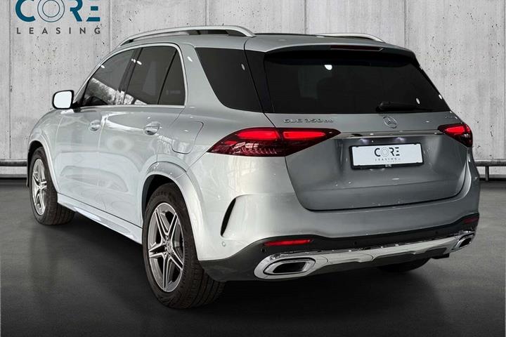 Sølv Mercedes GLE350 de fra 2024