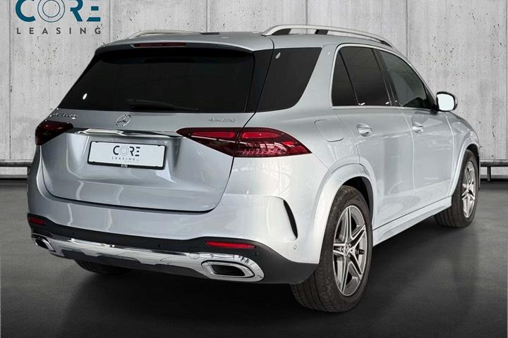 Sølv Mercedes GLE350 de fra 2024