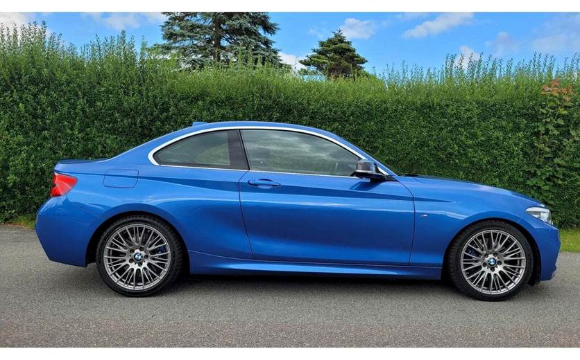 BMW M240i