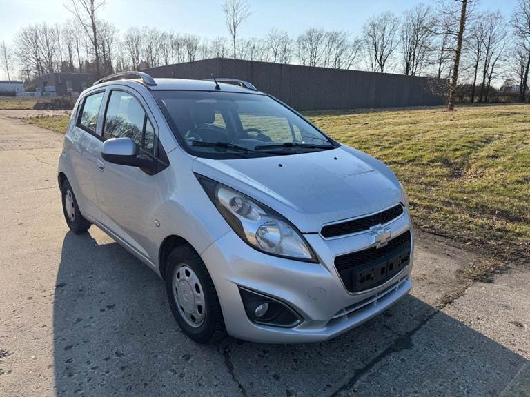 Chevrolet Spark 1,0 LT