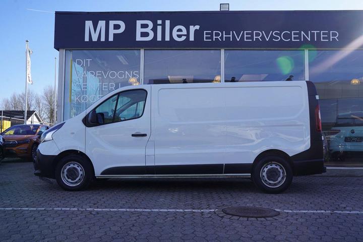 Hvid Renault Trafic T29 fra 2021