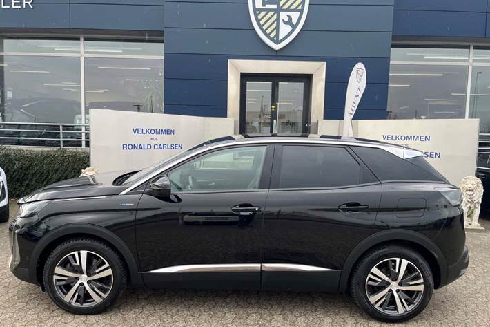 Sort Peugeot 3008 fra 2022
