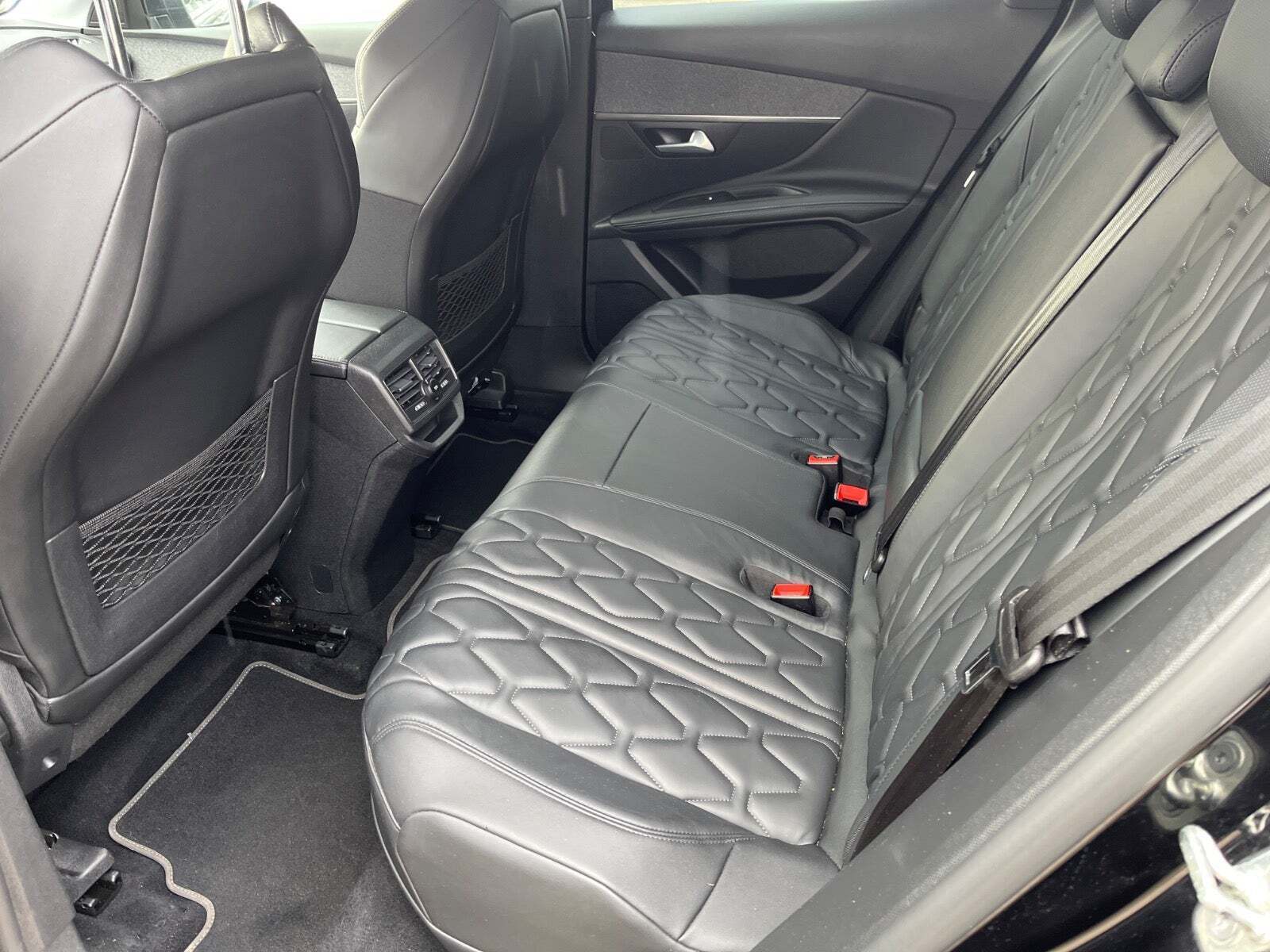 Peugeot 3008 1,6 Hybrid Selection Sport Limited EAT8