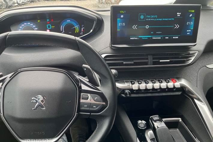 Sort Peugeot 3008 fra 2022