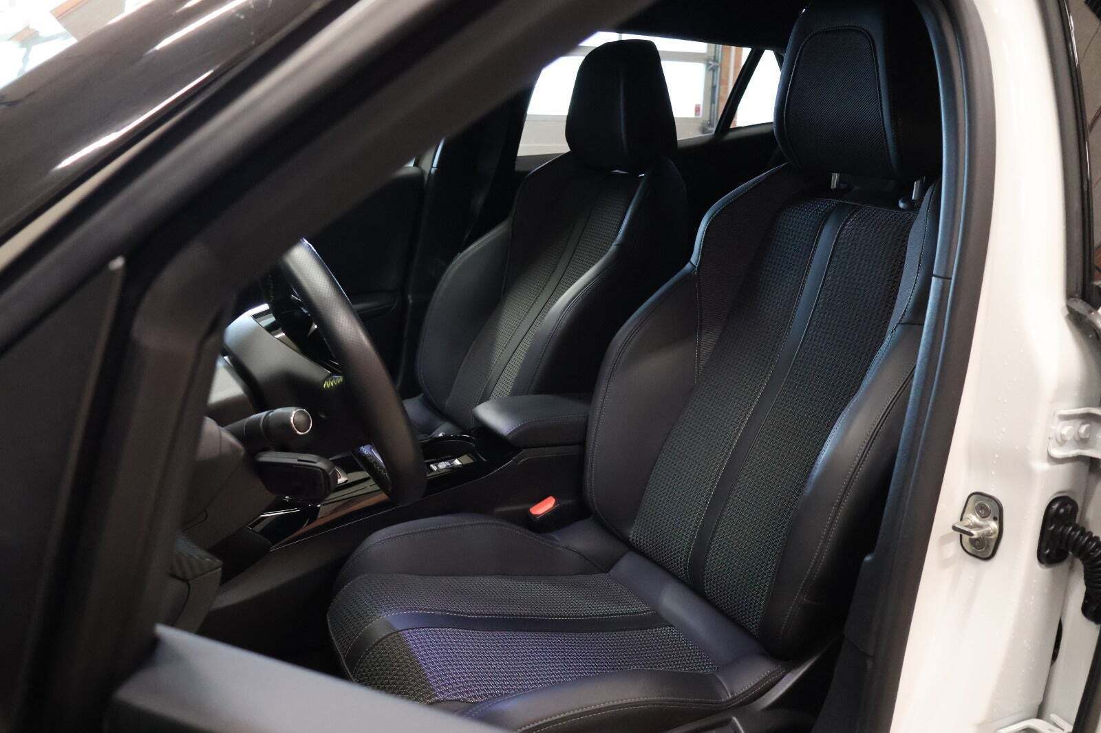 Peugeot e-2008 50 GT