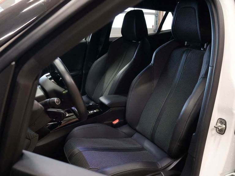 Peugeot e-2008 50 GT