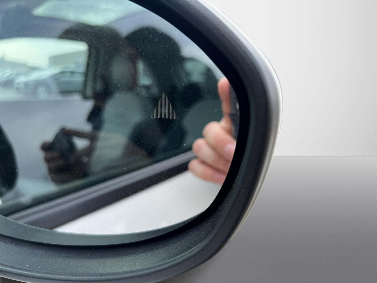 Hvid Fiat 500e fra 2021