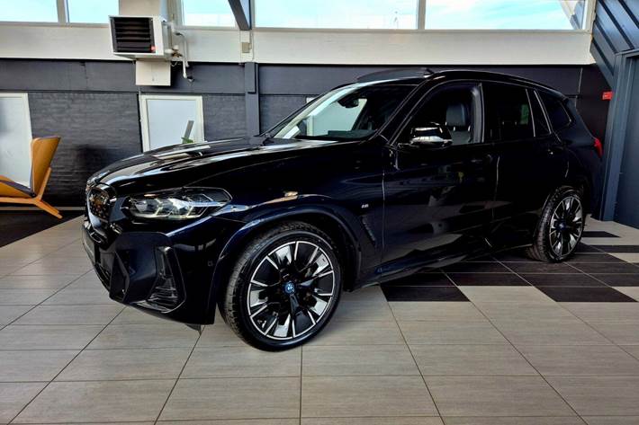 Sort BMW iX3 fra 2022