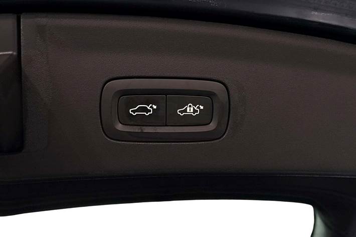 Blå Polestar 2 fra 2023