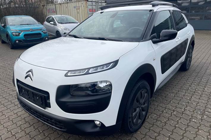 Hvid Citroën C4 Cactus fra 2017 set udefra
